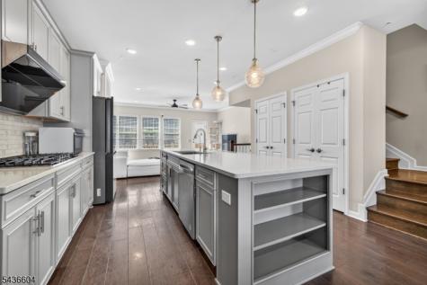 25 Haralson Court Livingston NJ 07039