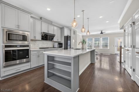 25 Haralson Court Livingston NJ 07039