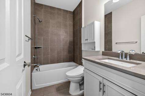 25 Haralson Court Livingston NJ 07039