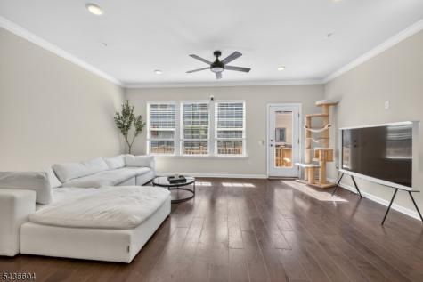 25 Haralson Court Livingston NJ 07039