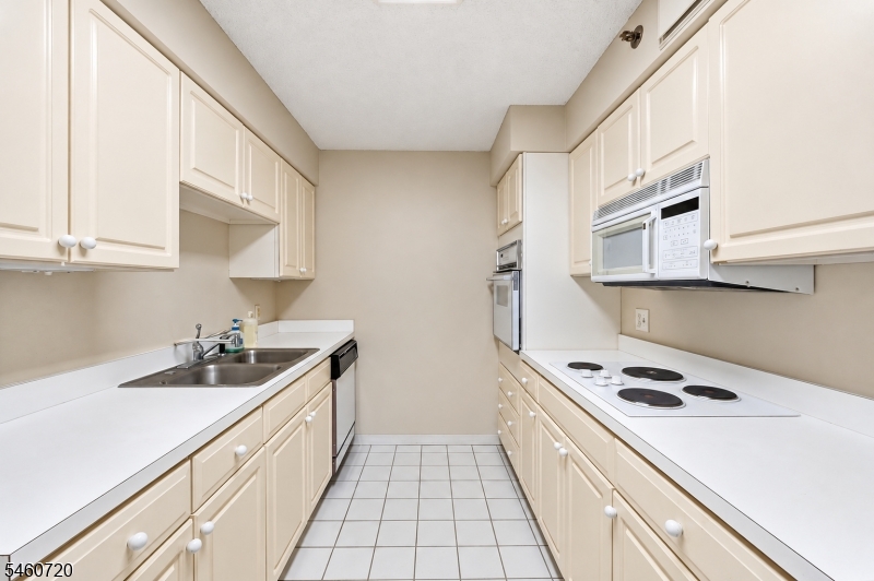 10 Smith Manor Boulevard West Orange NJ 07052