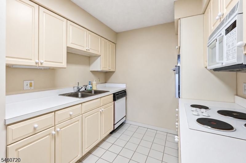 10 Smith Manor Boulevard West Orange NJ 07052