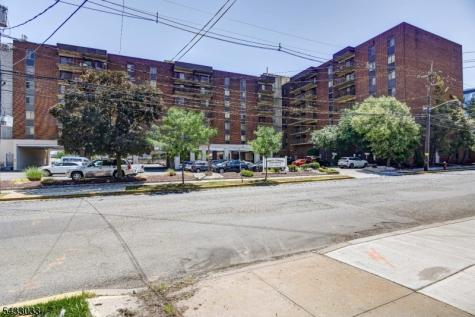 10 N Wood Avenue Linden NJ 07036