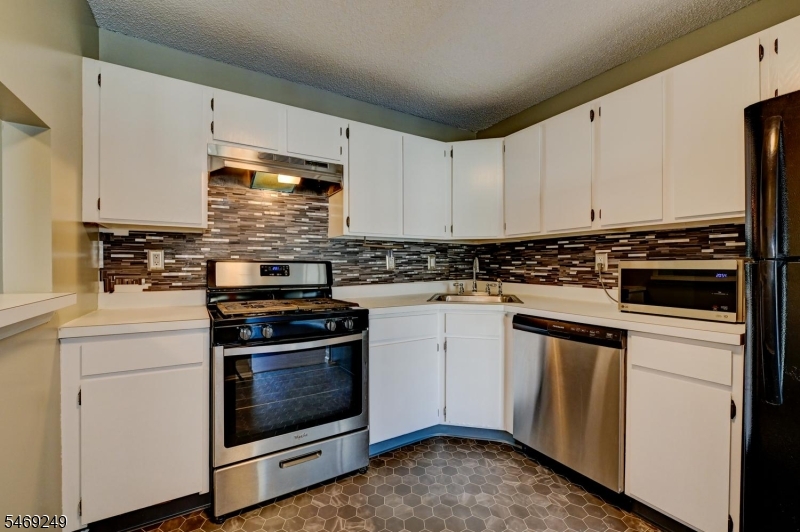 39 Lindsey Court Franklin NJ 08823