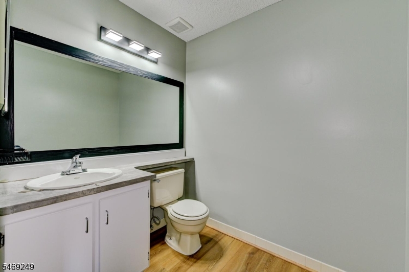 39 Lindsey Court Franklin NJ 08823