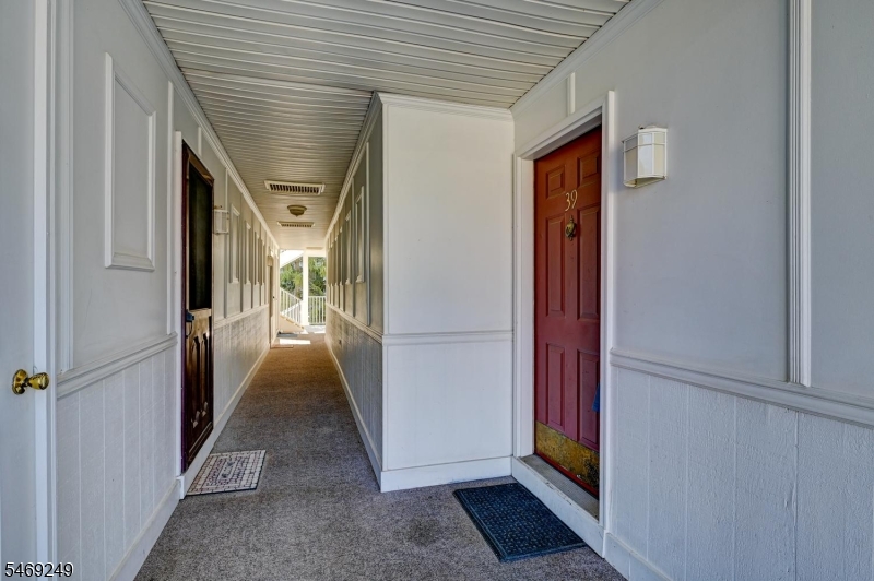 39 Lindsey Court Franklin NJ 08823