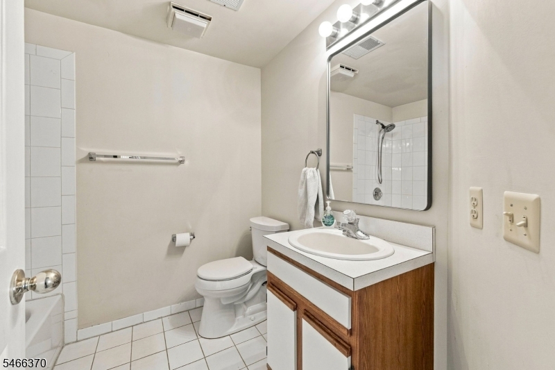 17 Springbrook Road East Montville NJ 07045