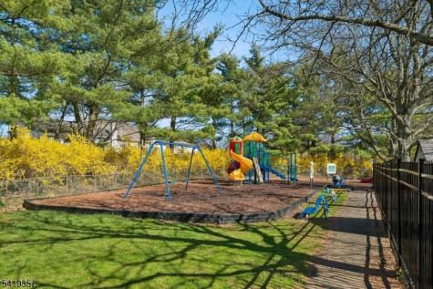 163 Dezenzo Lane West Orange NJ 07052