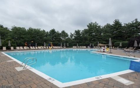 163 Dezenzo Lane West Orange NJ 07052