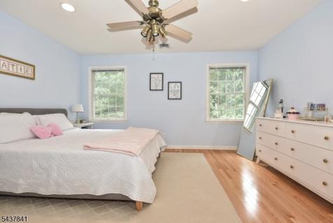 804 Fieldstone Terrace Wyckoff NJ 07481