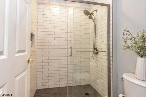 804 Fieldstone Terrace Wyckoff NJ 07481