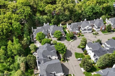 804 Fieldstone Terrace Wyckoff NJ 07481
