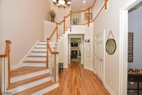 804 Fieldstone Terrace Wyckoff NJ 07481