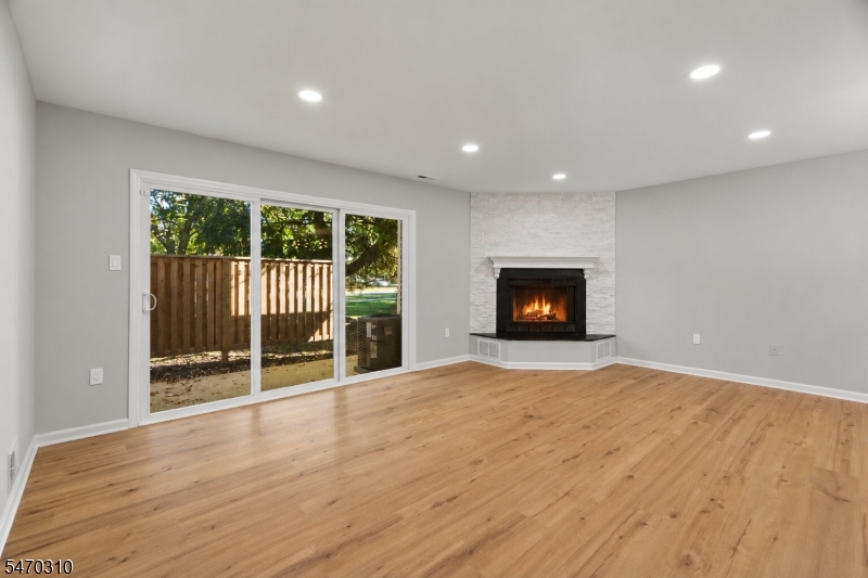 48 Nottingham Way Franklin NJ 08873