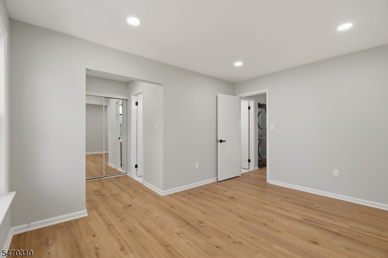 48 Nottingham Way Franklin NJ 08873
