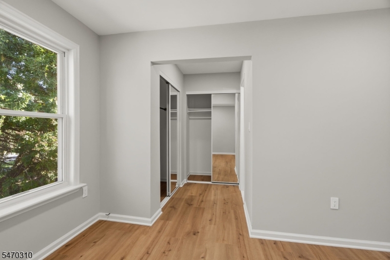 48 Nottingham Way Franklin NJ 08873