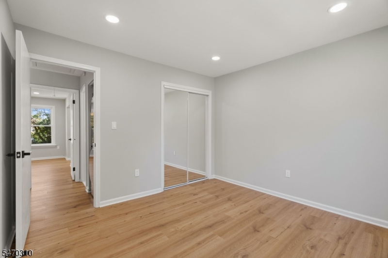 48 Nottingham Way Franklin NJ 08873