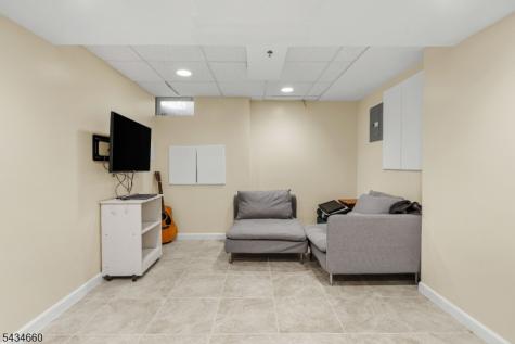 217 Vasser Drive Piscataway NJ 08854