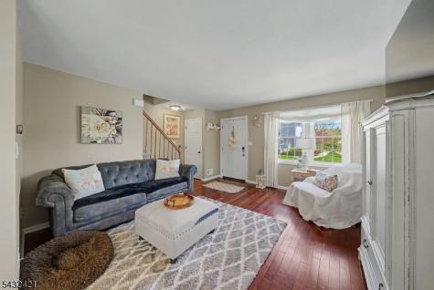 825 Sierra Drive Independence NJ 07840