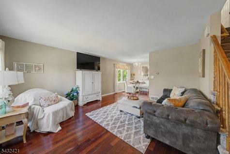 825 Sierra Drive Independence NJ 07840