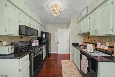 825 Sierra Drive Independence NJ 07840