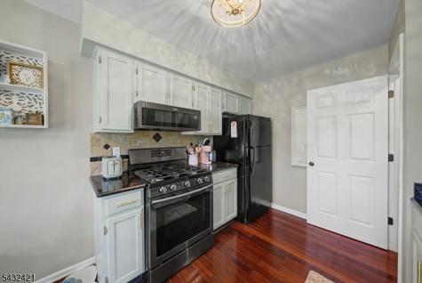 825 Sierra Drive Independence NJ 07840