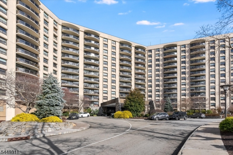 2 Claridge Drive Verona NJ 07044