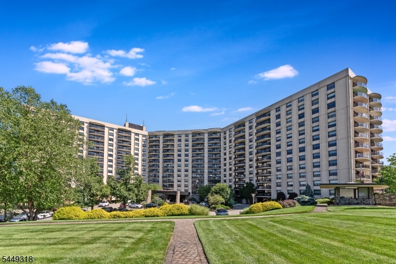 2 Claridge Drive Verona NJ 07044