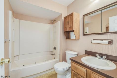 79 Carriage Lane Sparta NJ 07871
