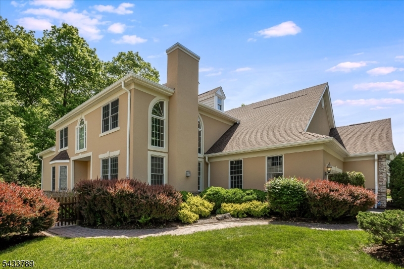 16 Wyckoff Way Chester NJ 07930