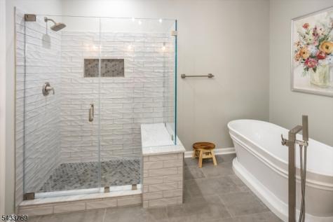 16 Wyckoff Way Chester NJ 07930