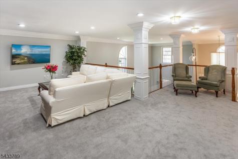16 Wyckoff Way Chester NJ 07930