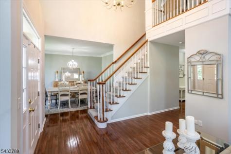 16 Wyckoff Way Chester NJ 07930