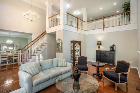 16 Wyckoff Way Chester NJ 07930
