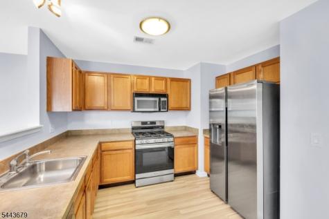 221 Old Farm Drive Allamuchy NJ 07838