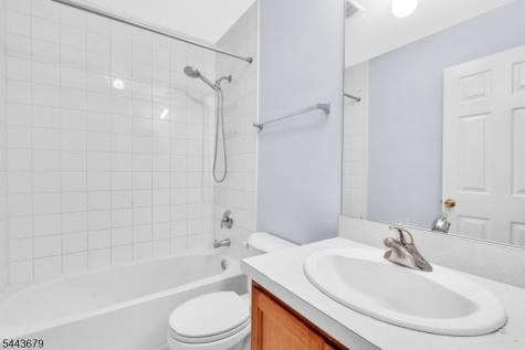221 Old Farm Drive Allamuchy NJ 07838