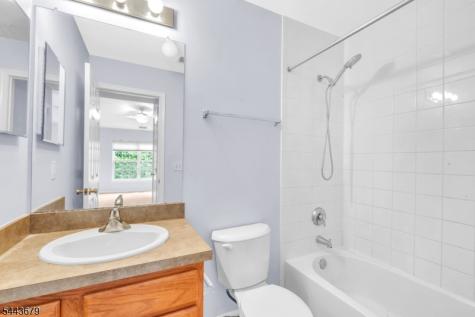 221 Old Farm Drive Allamuchy NJ 07838