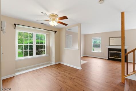 39 Canterbury Circle Franklin NJ 08873