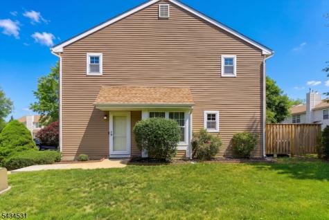 39 Canterbury Circle Franklin NJ 08873