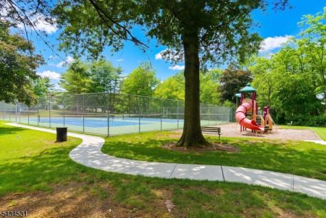 39 Canterbury Circle Franklin NJ 08873