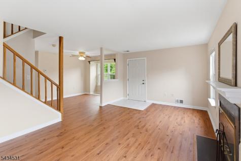 39 Canterbury Circle Franklin NJ 08873
