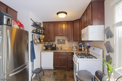 323 Pitney Place Morris NJ 07960
