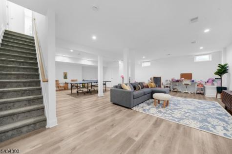 17 Dirlam Drive Florham Park NJ 07932