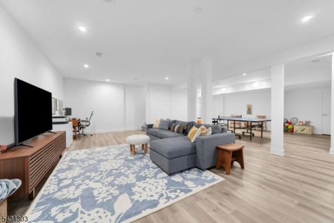 17 Dirlam Drive Florham Park NJ 07932