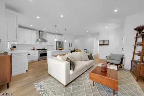 17 Dirlam Drive Florham Park NJ 07932