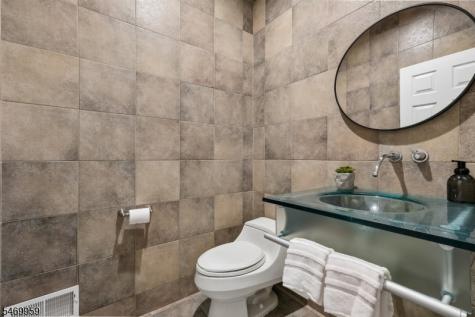 7 Oconnor Circle West Orange NJ 07052