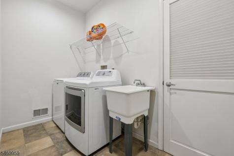 7 Oconnor Circle West Orange NJ 07052