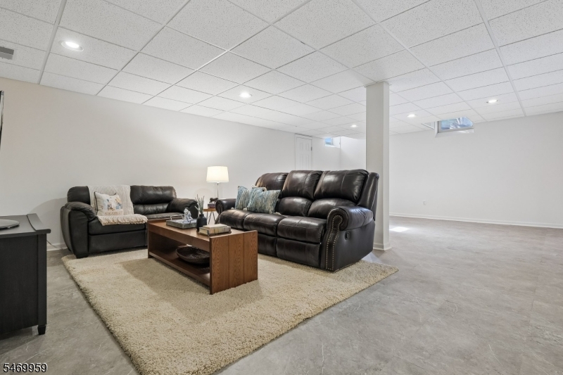 7 Oconnor Circle West Orange NJ 07052