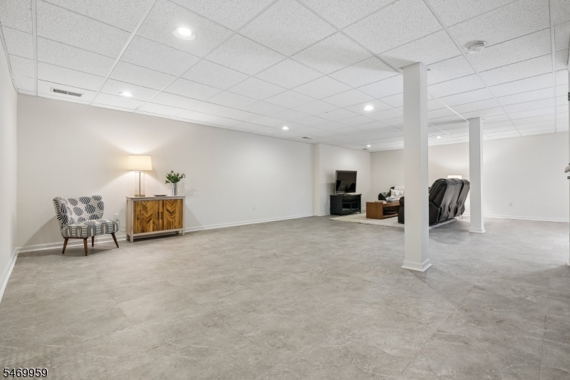 7 Oconnor Circle West Orange NJ 07052