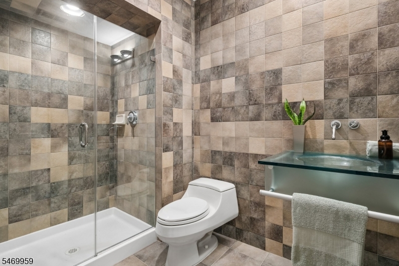 7 Oconnor Circle West Orange NJ 07052